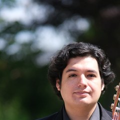Manuel Macias Benavides, Lehrkraft bei Einfach Musikalisch